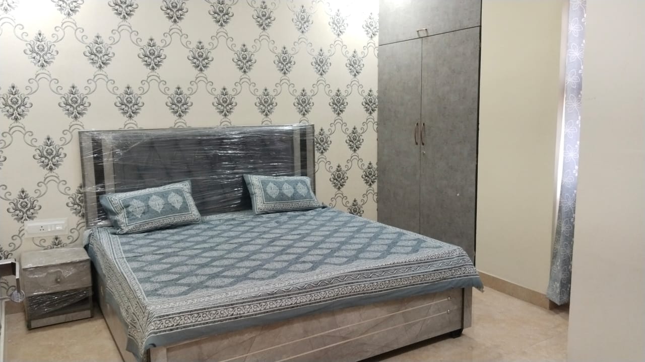 Spacious 3BHK Flat for Rent in Narayan Vihar, Mansarovar, Jaipur-Mansarover-Jaipur